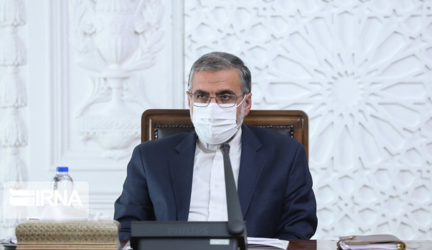 رئيس مكتب الرئاسة : ايران لن تتراجع عن مطلب الغاء الحظر