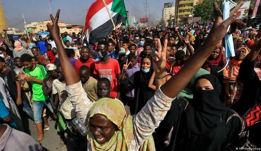 ترقب وحذر في السودان قبيل مظاهرات نحو القصر الرئاسي
