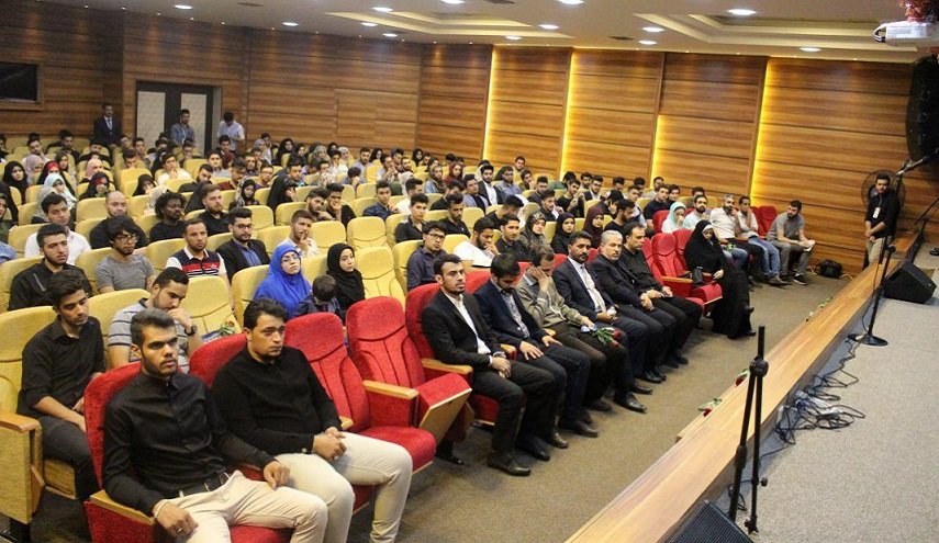  أكثر من 10 آلاف طالب عراقي يدرسون في الجامعات الايرانية