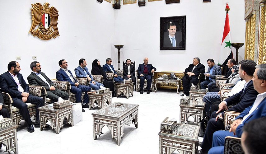رئيس مجلس الشعب السوري يؤكد مواصلة تطوير علاقات التعاون مع إيران