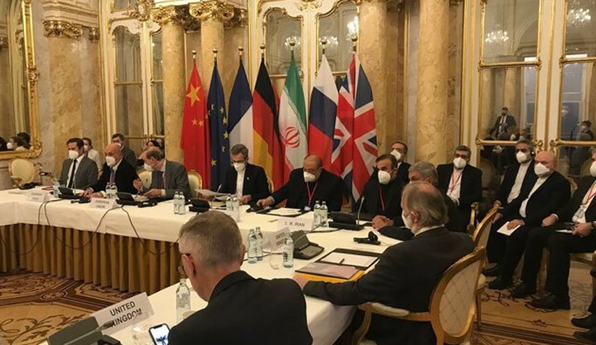 موضع هیئت ایرانی بر اولویت رفع تحریم ها در مذاکرات وین 