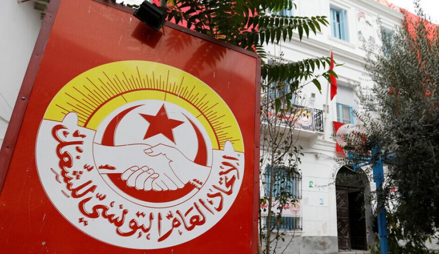 اتحاد الشغل في تونس يدعو لاجراء انتخابات مبكرة
