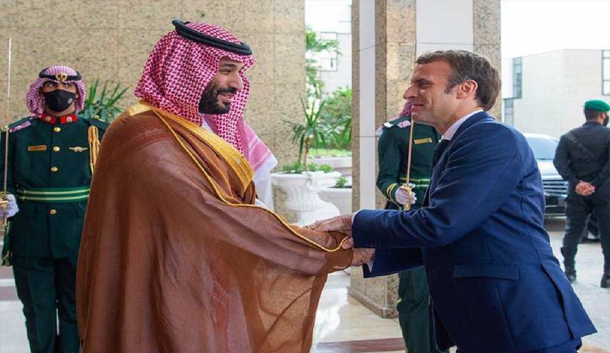 هل تبنّت فرنسا استراتيجيّة الرياض في لبنان؟