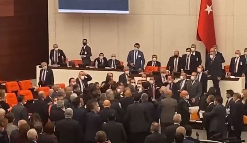 درگیری در پارلمان ترکیه + ویدئو
