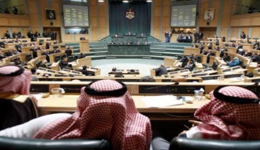جنجال در پارلمان اردن بر سر توافقنامه جدید با تل‌آویو + فیلم
