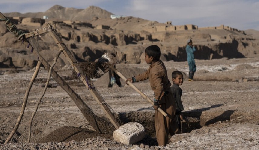 الأمم المتحدة: الانهيار الاقتصادي في أفغانستان يحدث أمام أعيننا