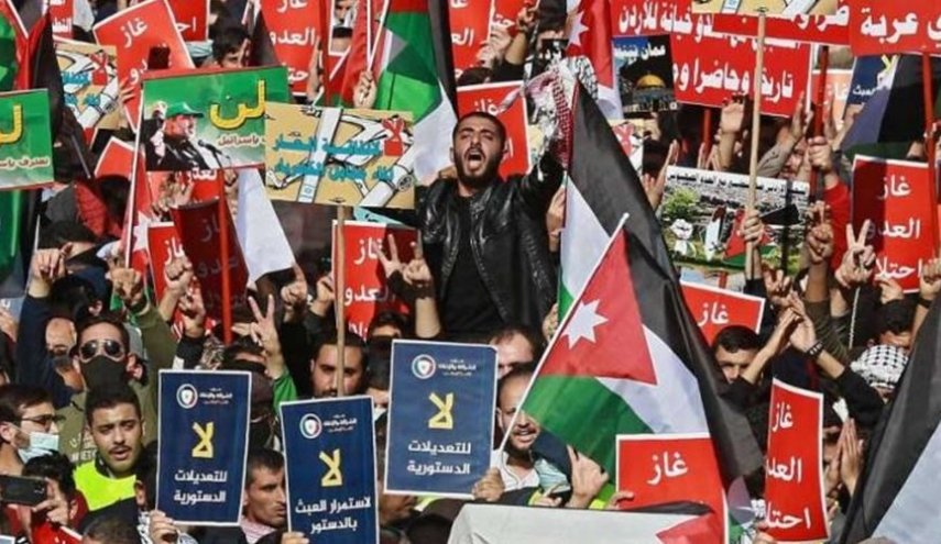 احتجاجات في الأردن ضد اتفاقية المياه - الكهرباء مع الإحتلال 