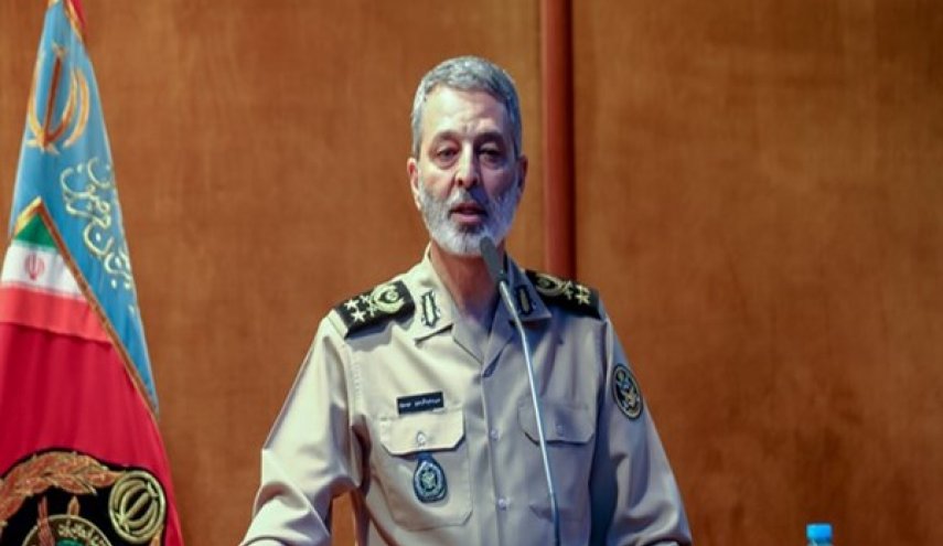 قائد الجيش الايراني: هذيان الكيان الصهيوني مصدره الهلع