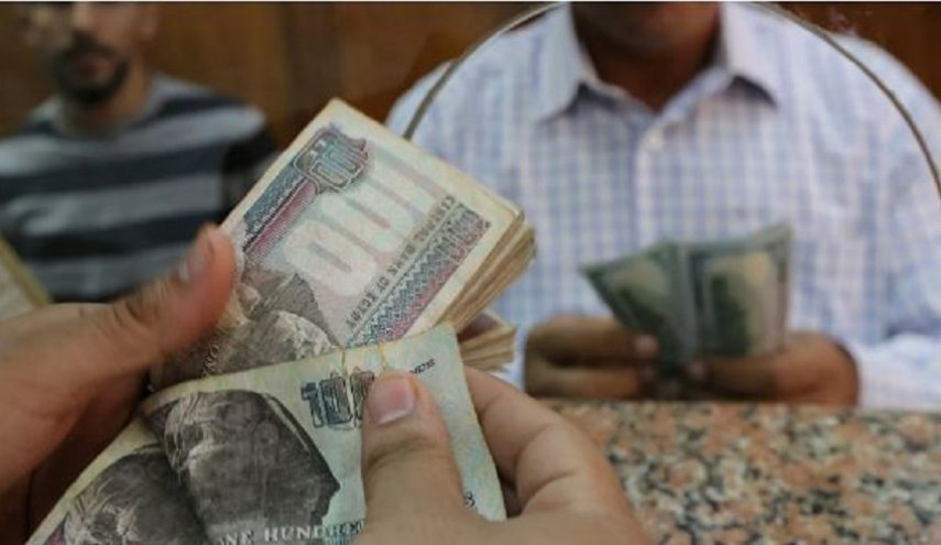 ملايين المصريين يستفيدون من الحد الأدنى الجديد للأجور مطلع 2022