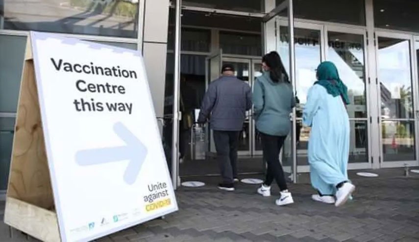 مقابل المال.. شخص يتلقى 10 جرعات لقاح كورونا في يوم واحد