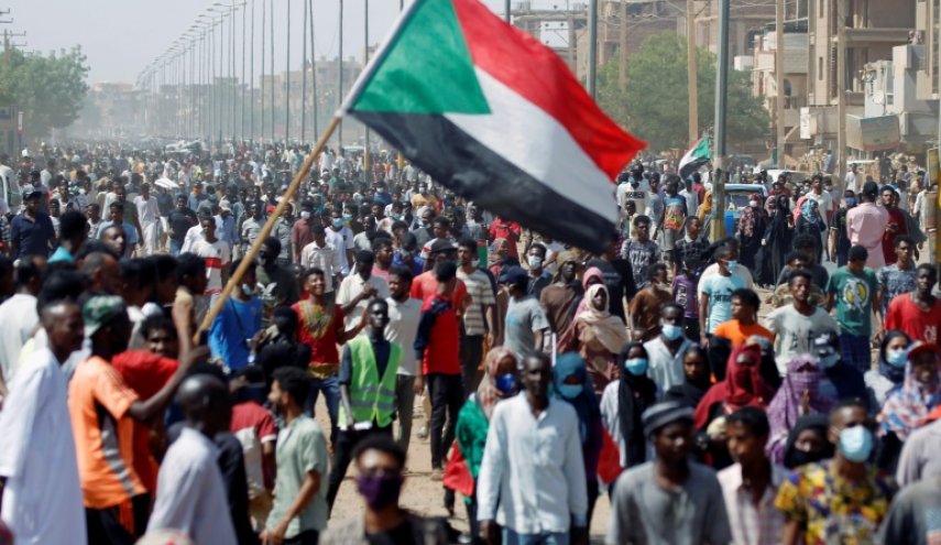  إطلاق الغاز المسيل للدموع على تجمع لـ'قوى الحرية والتغيير' في السودان