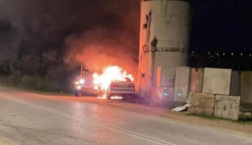 حمله نظامیان صهیونیست به راننده فلسطینی و آتش‌زدن خودروی او