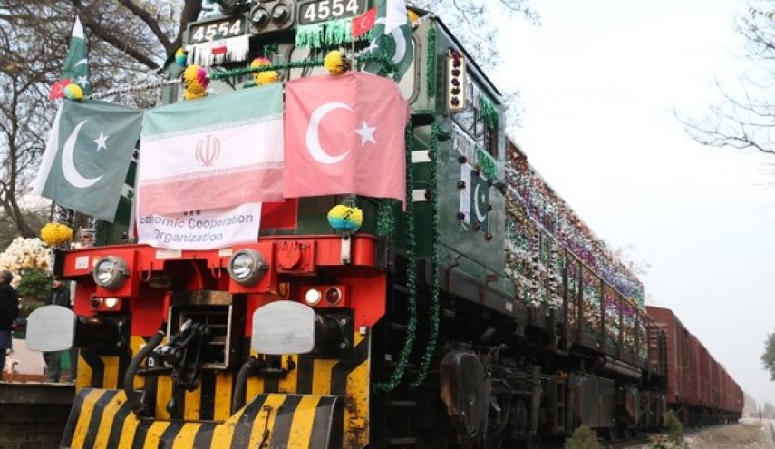 انطلاق أول رحلة في مشروع قطار شحن إسلام أباد- طهران- إسطنبول