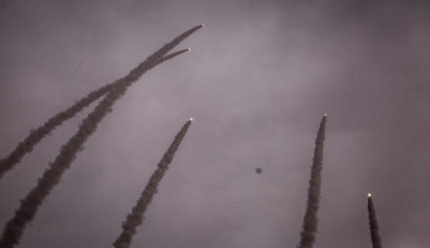 مرحله نهایی رزمایش پیامبر اعظم ۱۷ سپاه| شلیک همزمان ۱۶ فروند موشک بالستیک به سمت اهداف از پیش تعیین شده
