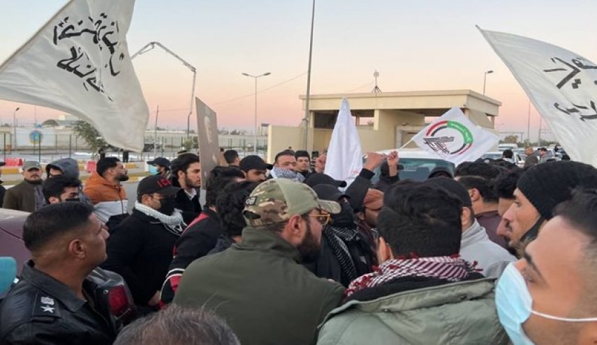 تظاهرات عراقی‌ها در اعتراض به مخالفت با نصب یادمان شهیدان سلیمانی و ابومهدی