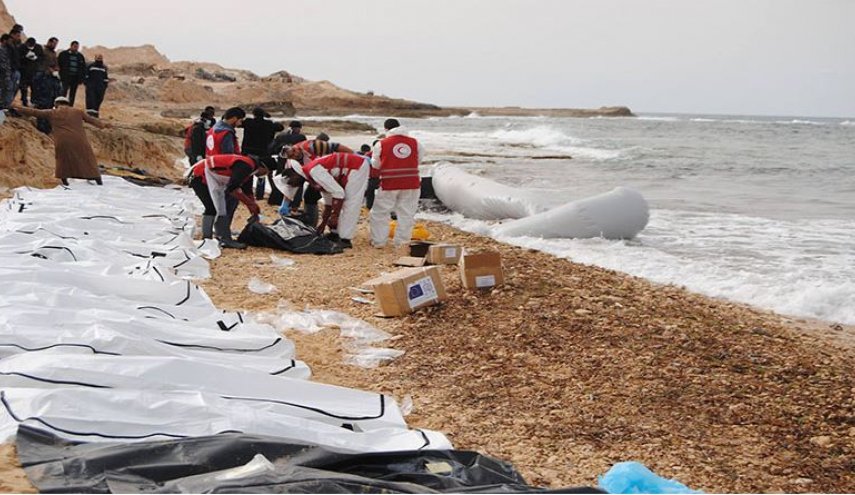 ليبيا.. انجراف جثث 27 مهاجرا إلى شاطئ الخمس