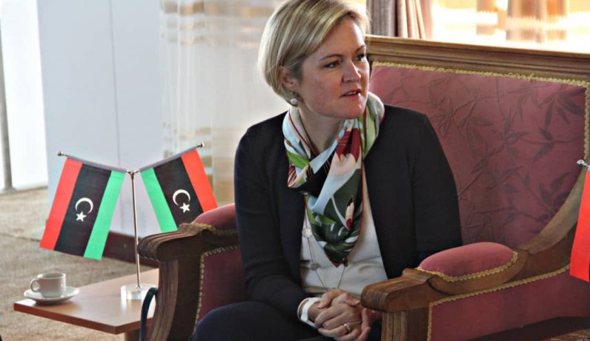 ليبيا ستطرد السفيرة البريطانية لديها
