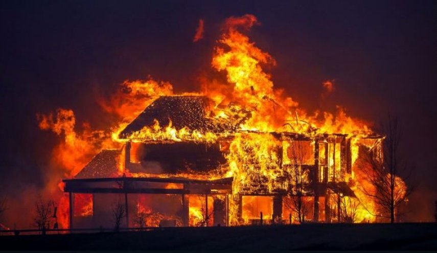 گسترش آتش سوزی کلرادوی آمریکا و آوارگی بیش از ۳۵ هزار نفر در آستانه سال نو