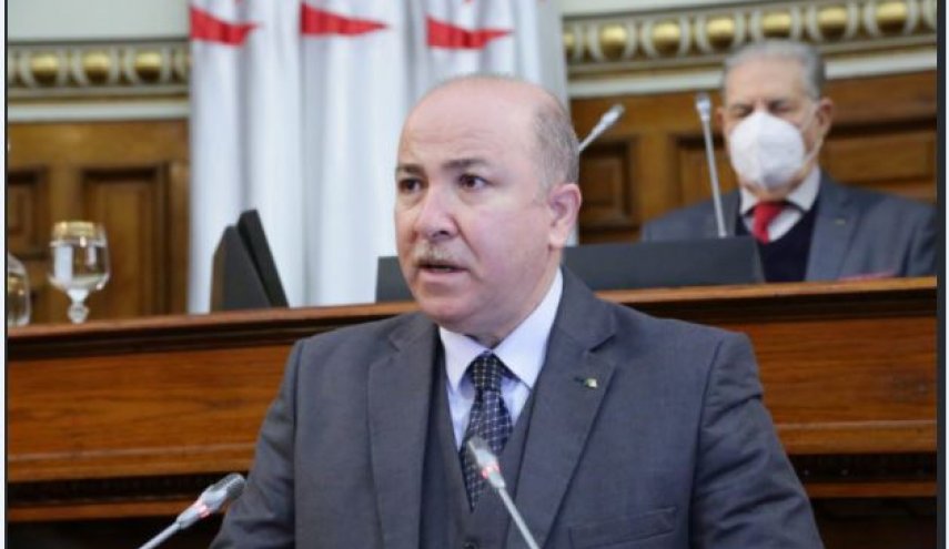 رئيس وزراء الجزائر: لن نتوجه إلى الاستدانة الخارجية ولا إلى طبع النقود