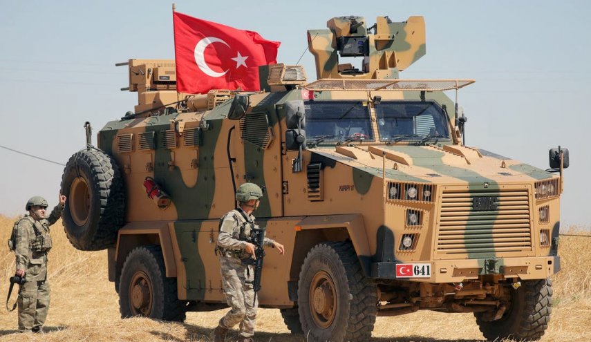تركيا تعلن مقتل 3 عسكريين من قواتها على الحدود مع سوريا