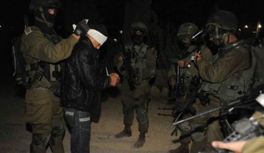 الاحتلال يعتقل 9 فلسطينيين منهم 4 أسرى محررون