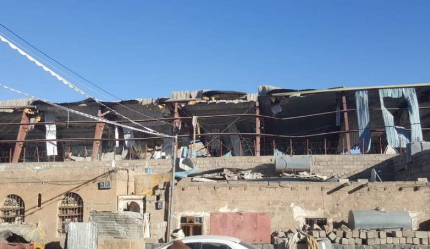 تضرر منازل المواطنين في غارات ليلية لطيران العدوان على صنعاء