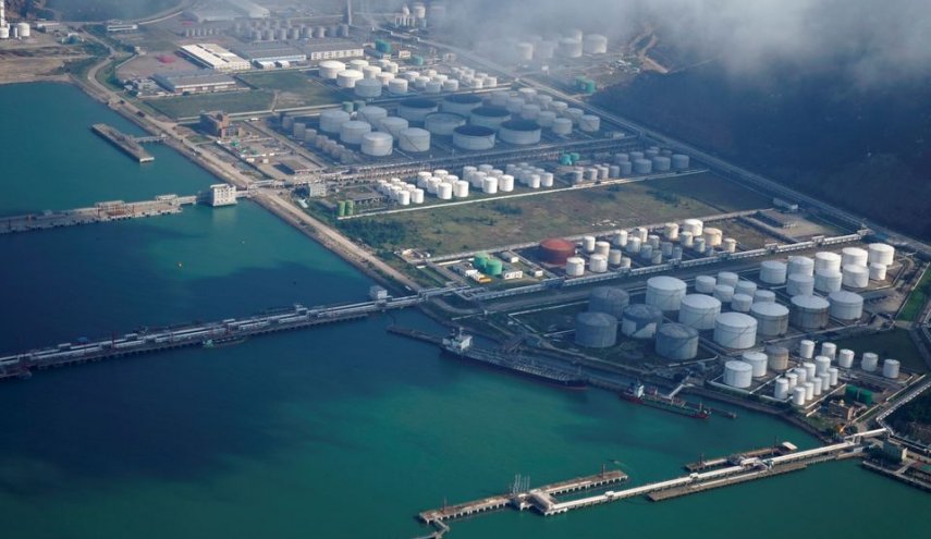 رویترز: چین در ماه دسامبر ۲۶۰ هزار تُن نفت از ایران وارد کرده است