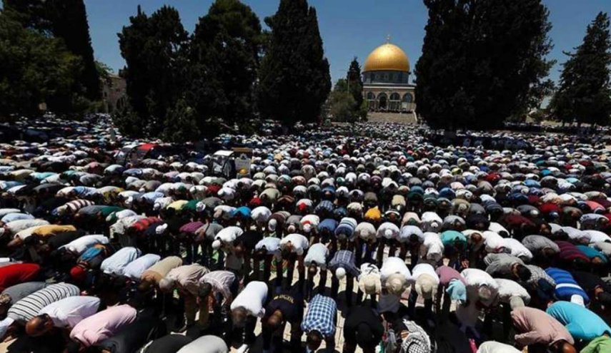 نماز فجر عظیم در فلسطین برگزار می شود 