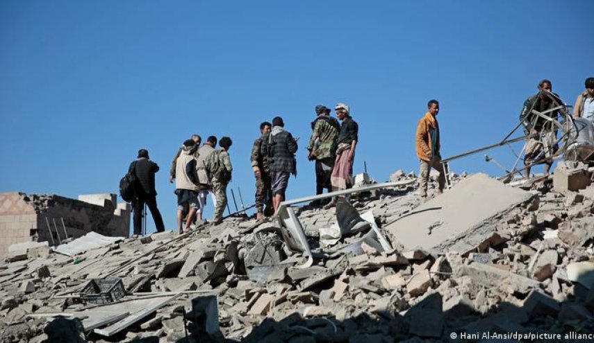 افزایش تلفات حمله ائتلاف سعودی به بازداشتگاهی در صنعاء به ۷۷ شهید 