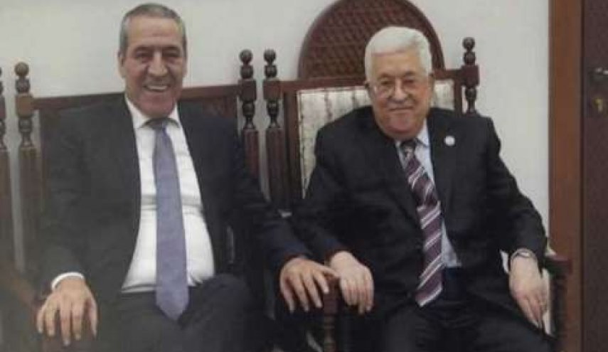 معركة خلافة محمود عباس تبدأ مُبكرًا.. قرارات صادمة لمركزية “فتح”