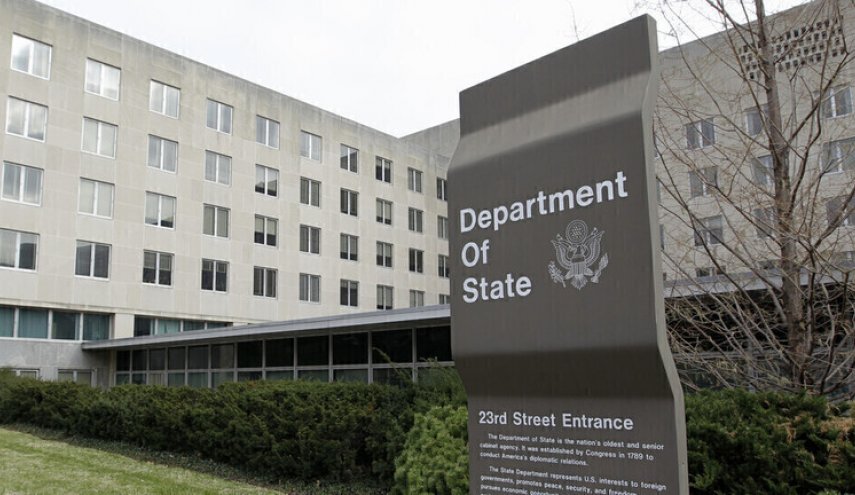 واشنطن ترفض تأكيد بدء إجلاء عائلات الموظفين بسفاراتها في أوكرانيا
