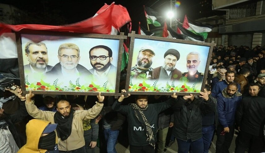 صهاينة وسعوديون غاضبون من رفع صور نصر الله وسليماني والحوثي في غزة