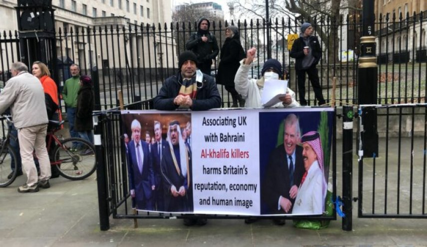 اعتصام أمام مقر رئاسة الحكومة البريطانية احتجاجا على علاقاتها بنظام البحرين