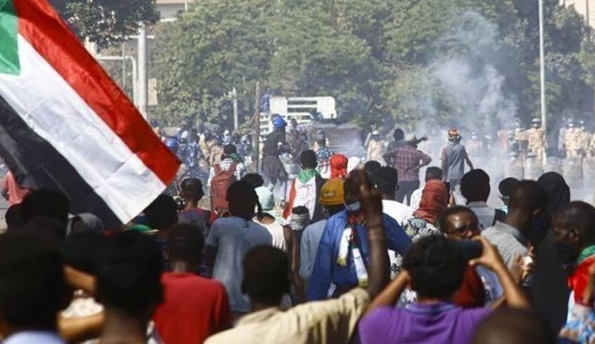 السودان: لجان المقاومة تعلن 'تصعيداً مفتوحاً' وإغلاق شوارع في الخرطوم