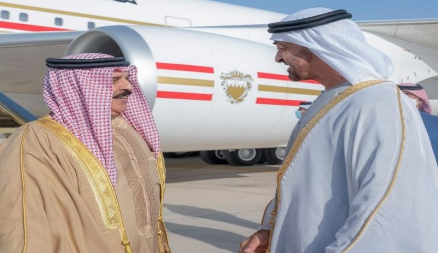 ملك البحرين يزور الإمارات بعد رد صاروخي يمني على عدوانها