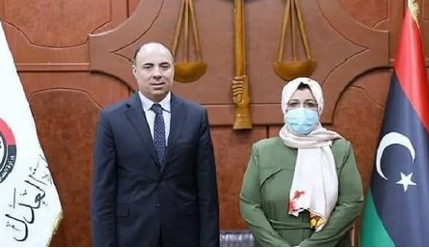 العدل الليبية تستنكر محاولة اغتيال الوزيرة حليمة عبد الرحمن في طرابلس