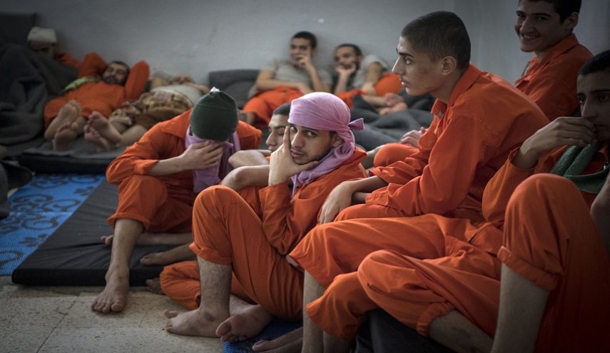 صحيفة أمريكية: حوالي 200 من مقاتلي داعش فروا من سجن الصناعة شرق سوريا