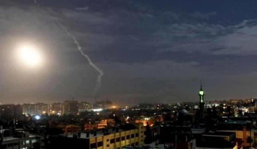 سوریه حمله راکتی رژیم صهیونیستی به حومه دمشق را دفع کرد