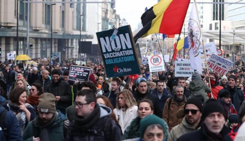 تظاهرات اروپایی‌ها علیه قوانین کرونایی