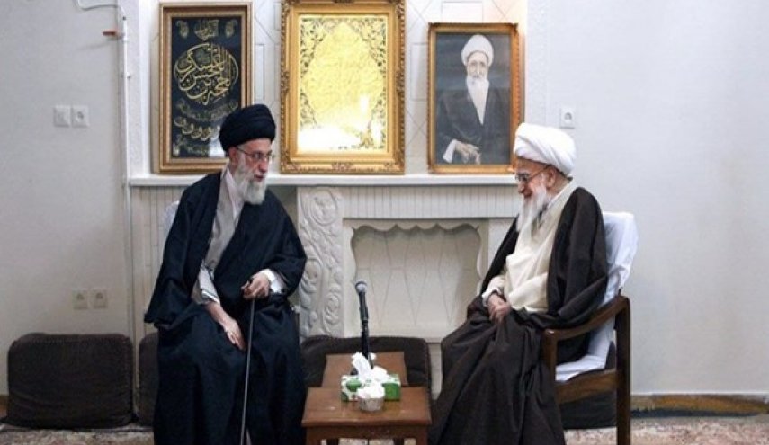 اقامة مجلس تابين للمرجع الراحل صافي كلبايكاني من قبل قائد الثورة الاسلامية