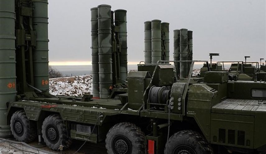 روسيا تعلن وصول نظام الدفاع الجوي 