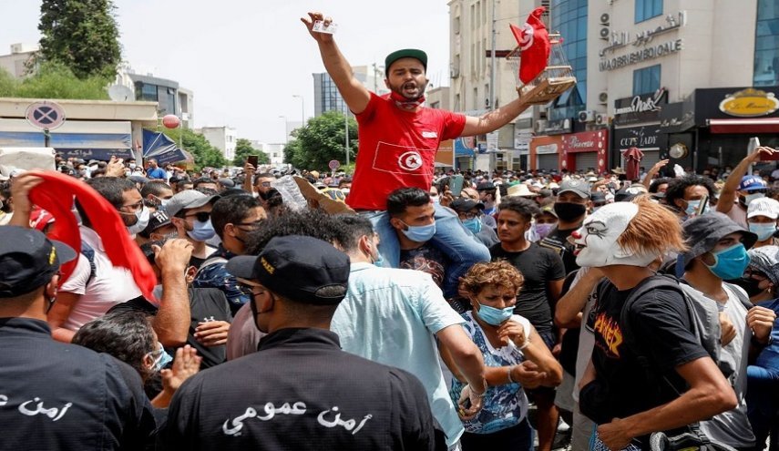 فراخوان بزرگ تظاهرات در روز ششم فوریه در تونس