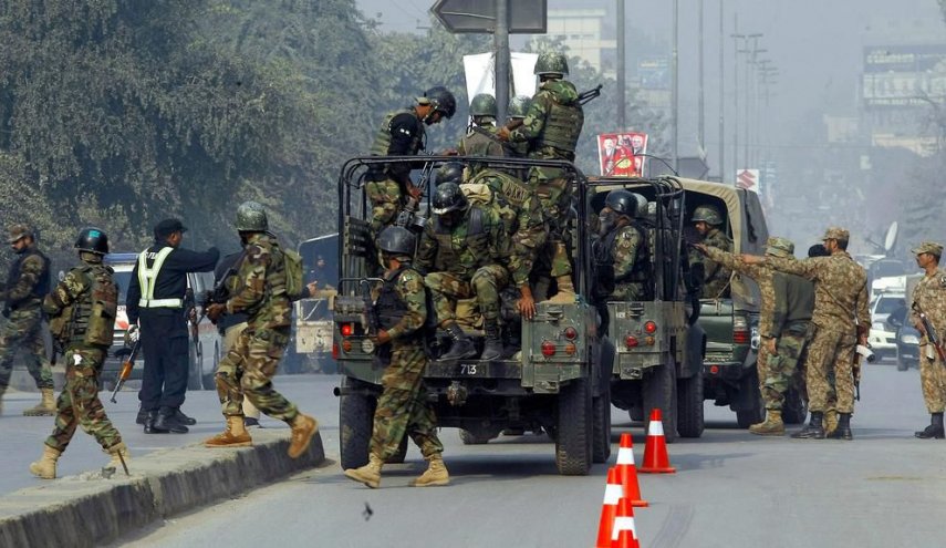 مقتل 4 جنود و15 انفصاليا في هجومين بجنوب غرب باكستان