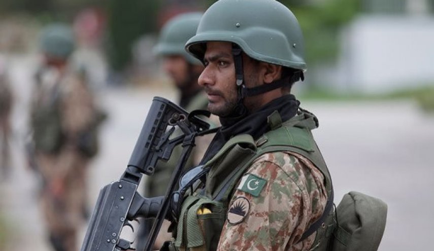 کشته شدن ۵ نظامی پاکستانی در مرز با افغانستان
