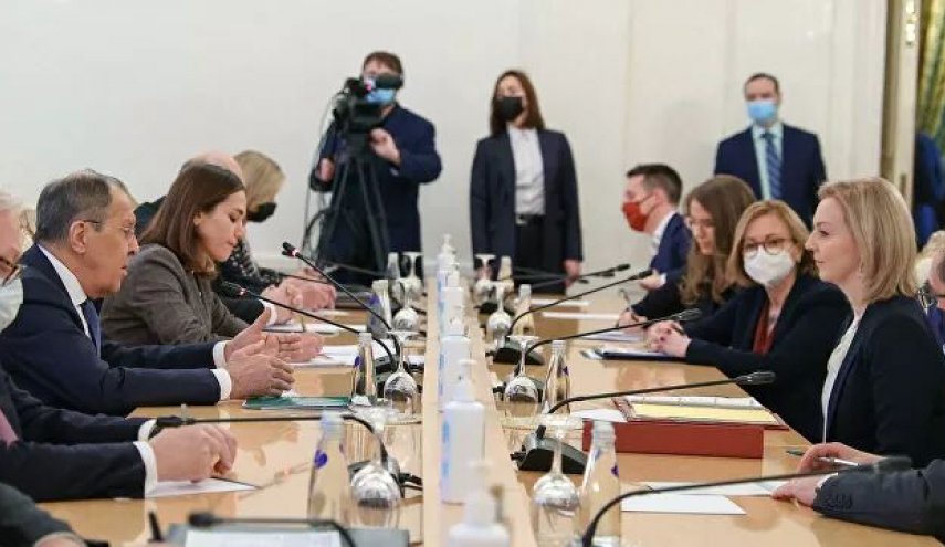 لافروف: روسيا وبريطانيا تتفقان على التنفيذ الكامل للاتفاق النووي