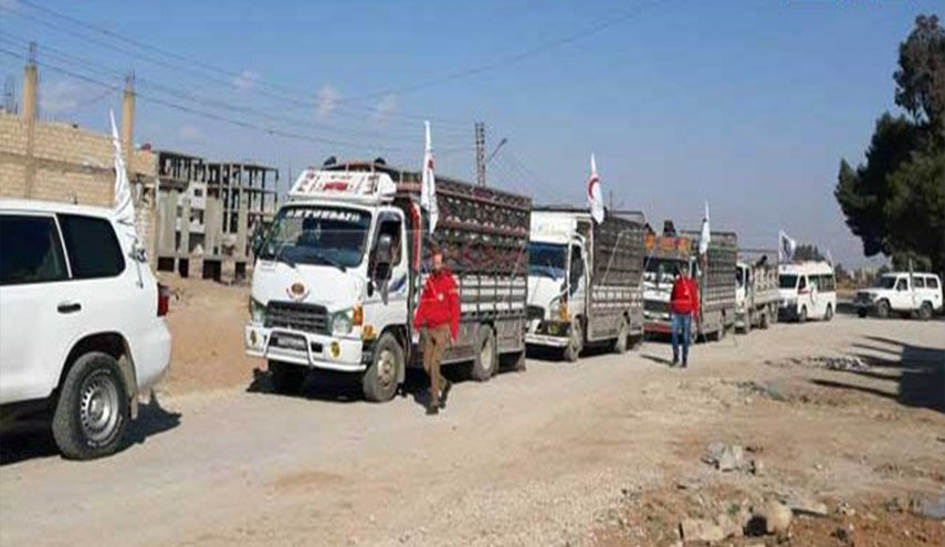 الهلال الأحمر السوري يوزع مساعدات غذائية لأهالي غويران بالحسكة