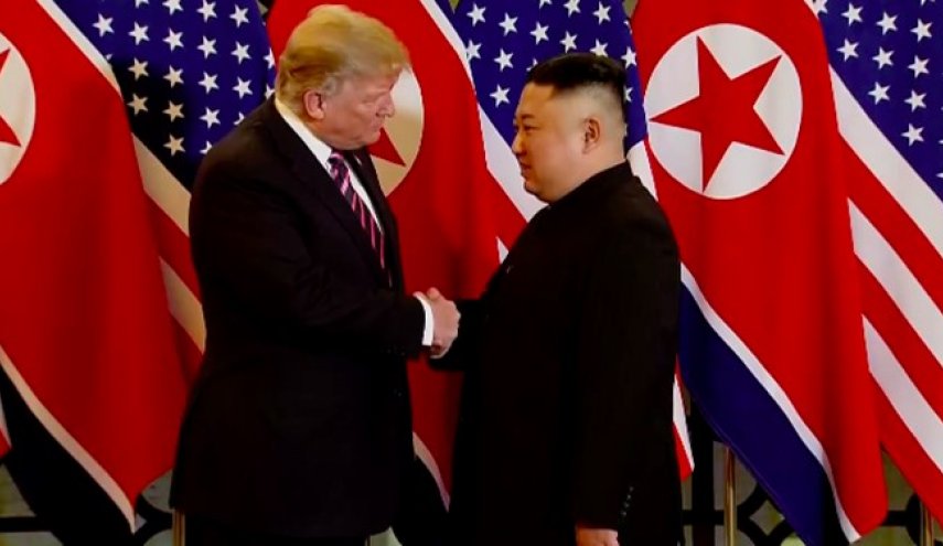 ترامپ هنوز با رئیس کره شمالی در تماس است