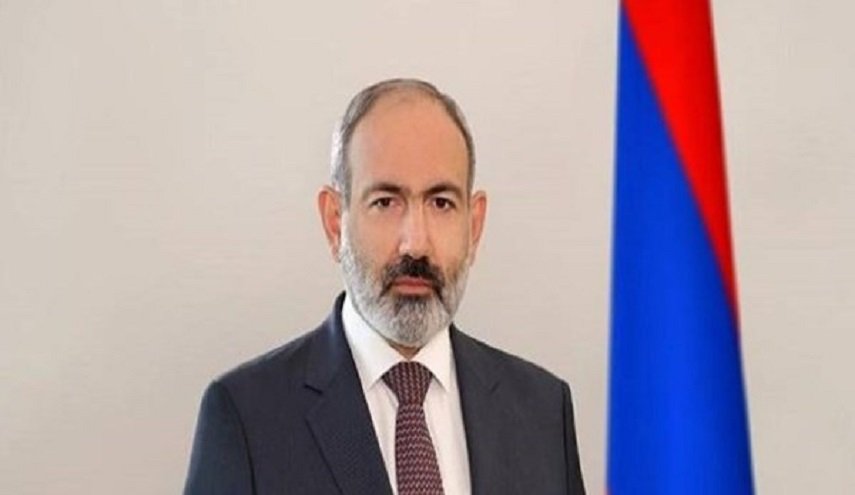 رئيس وزراء ارمينيا يهنئ بانتصار الثورة الاسلامية في ايران