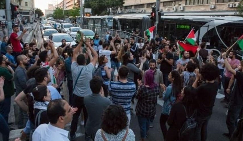 تظاهرات ساکنان حیفا در اعتراض به تخریب گورستان القسام