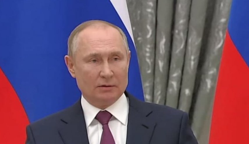 پوتین: غرب از استقرار تسلیحات تهاجمی در مرز روسیه خودداری کند
